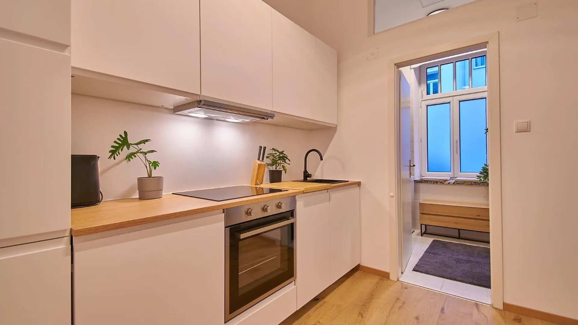 Posh Studio Apartment - Klassisch & Schick فيينا